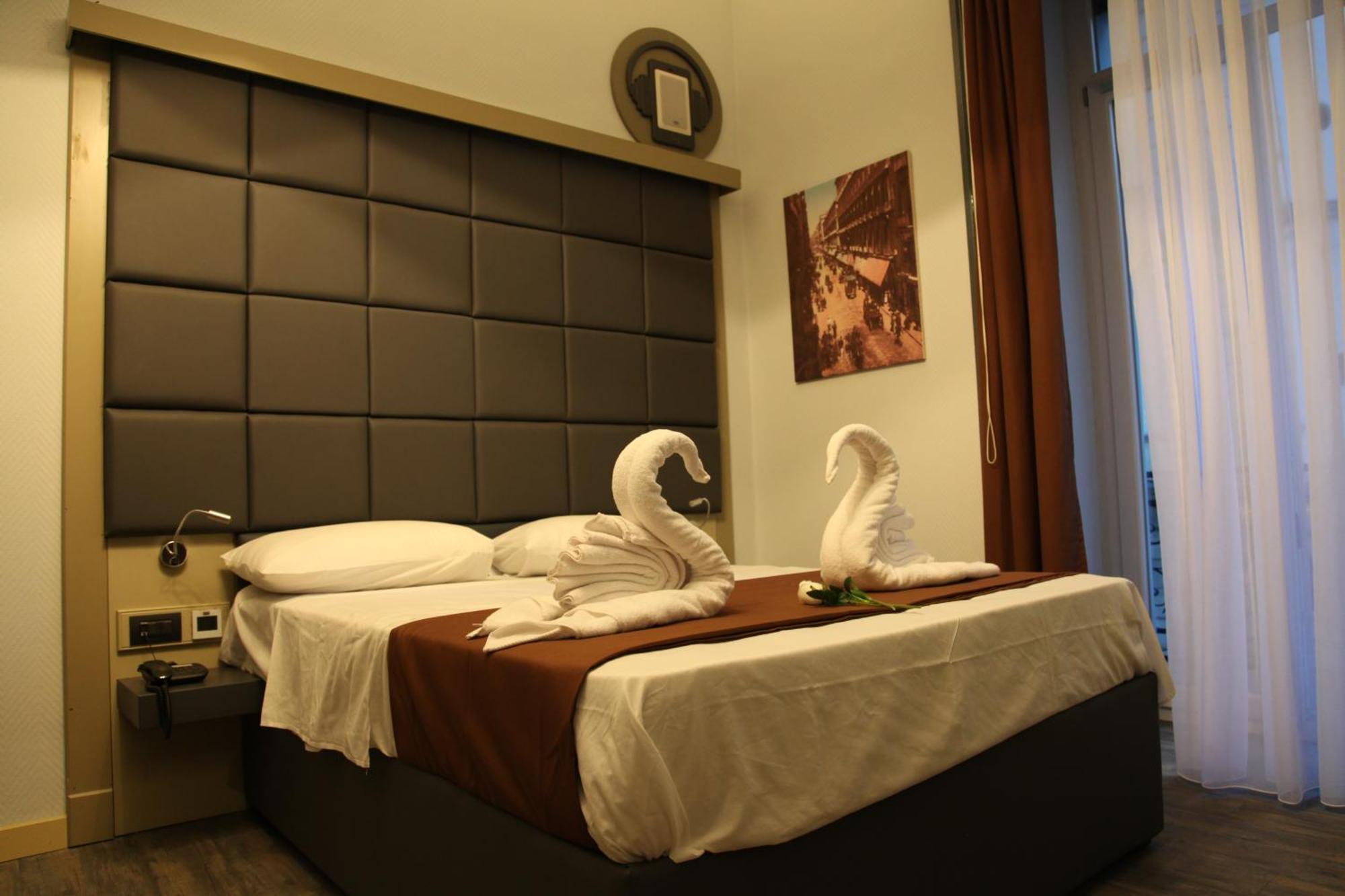 Dolce Vita Rooms Napoli Exterior foto