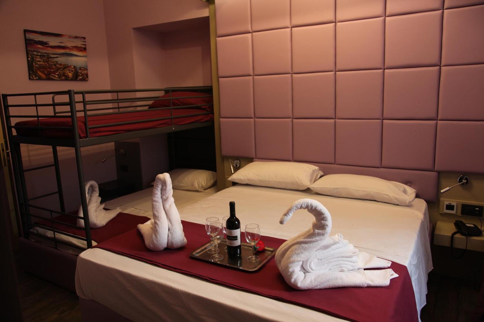 Dolce Vita Rooms Napoli Exterior foto